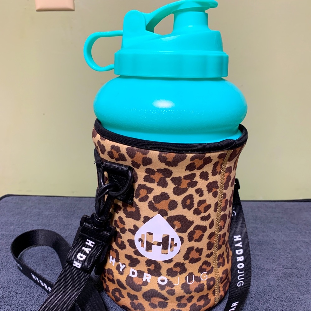 HydroJug; Comes with straw also.